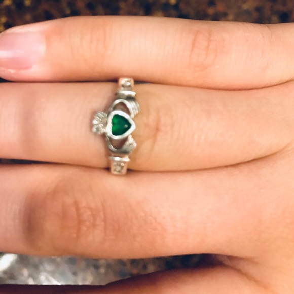 Claddagh ring - Picture 6 of 7